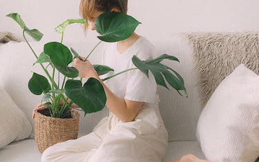 girl-with-faux-plant