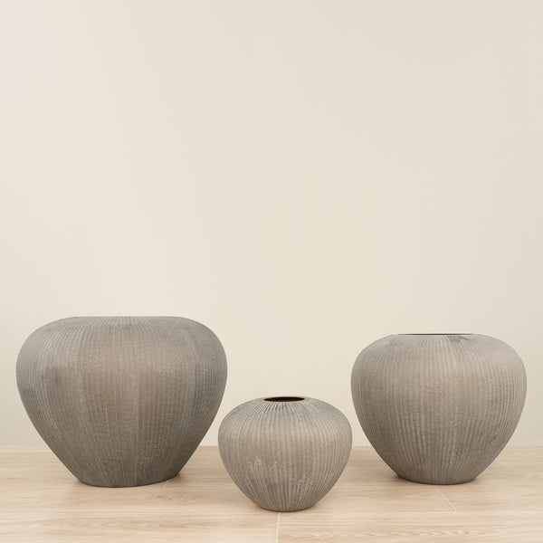 Nineie Vase